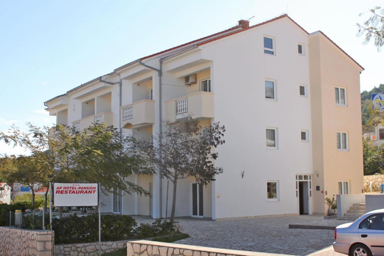 Apartments And Rooms By The Sea Vinjerac, Zadar - 3248 Exteriör bild